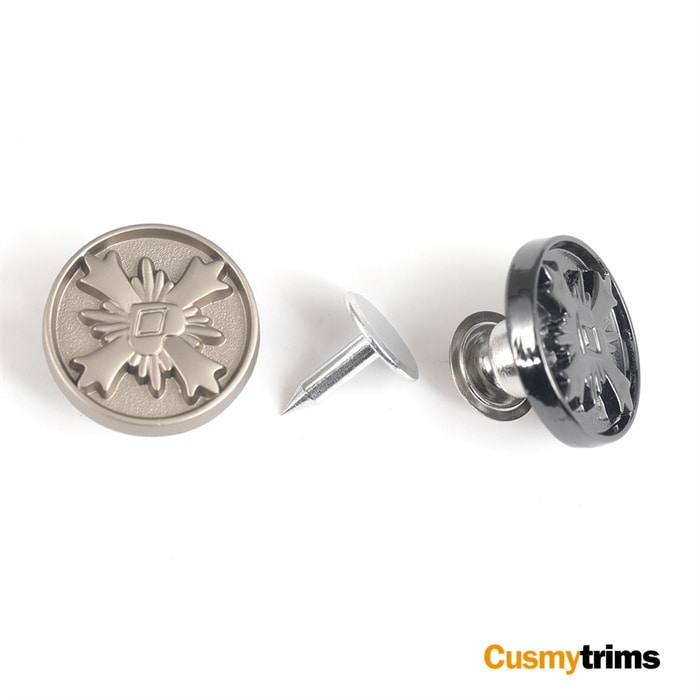 metal buttons 496