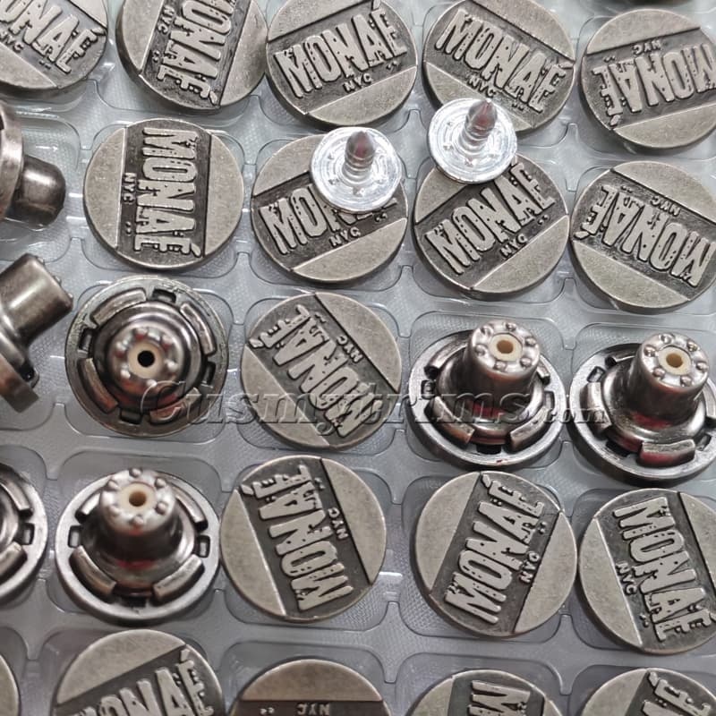 Jean buttons 0110